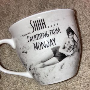 LOWEST! Pinup Girl 1950s beach scene hiding from Mondays mug vintage inspired